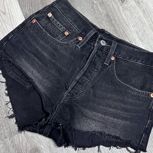 Levi’s Button Fly 501 Black Denim Cutoff Shorts Size 26